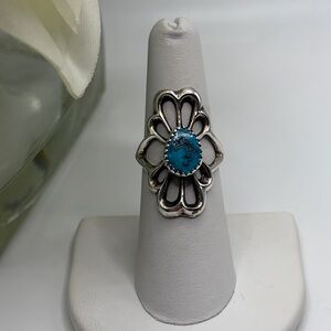 Vintage Turquoise Sterling Silver Southwestern Flower Cut Out Ring
